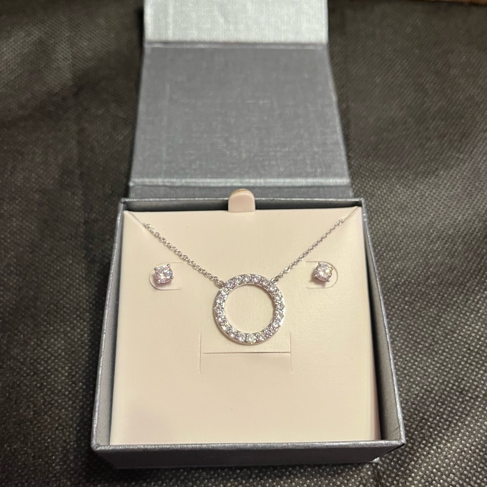 JCM China CZ NIB Elegant Silver Necklace and Earring Set